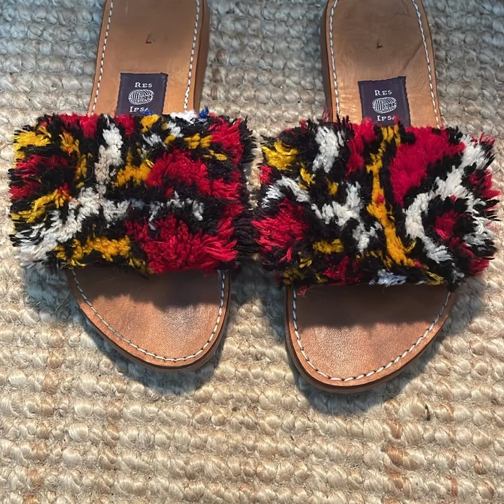 Res Ipsa Rug Sandals - Picture 3 of 5